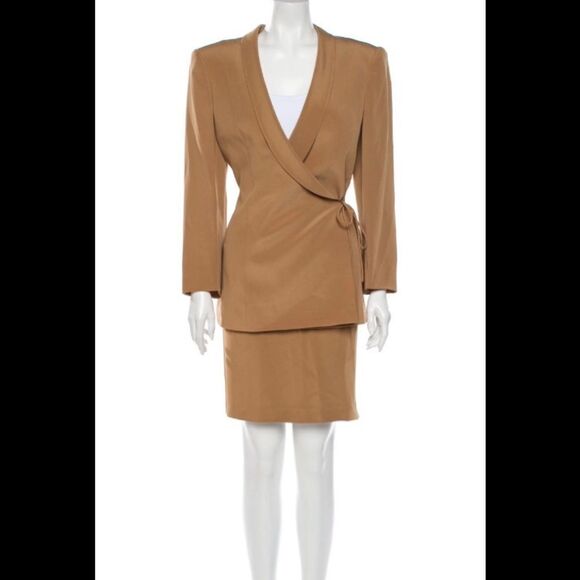 Valentino Vintage 1990׳s Silk Blend Blazer Skirt Set 14 EUR 48